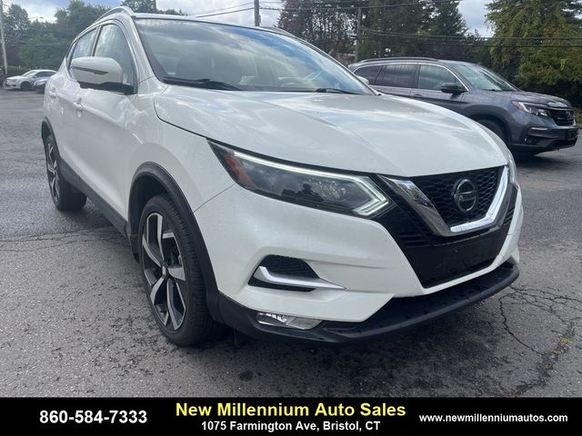 2022 Nissan Rogue Sport SL