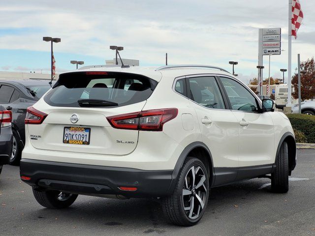 2022 Nissan Rogue Sport SL