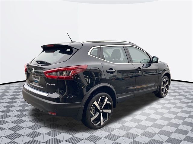 2022 Nissan Rogue Sport SL