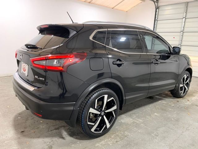 2022 Nissan Rogue Sport SL