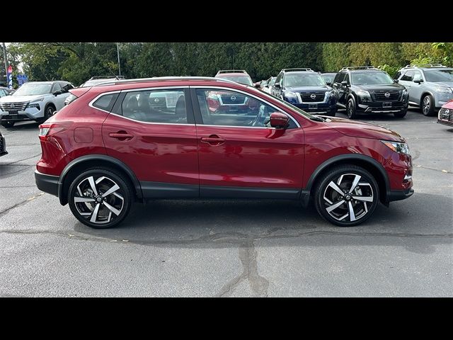 2022 Nissan Rogue Sport SL