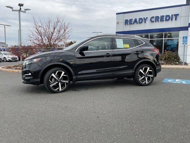 2022 Nissan Rogue Sport SL