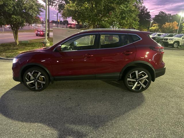 2022 Nissan Rogue Sport SL