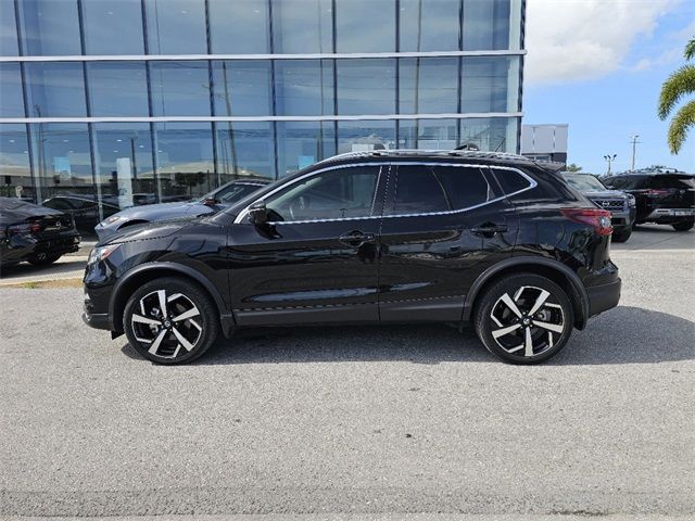 2022 Nissan Rogue Sport SL