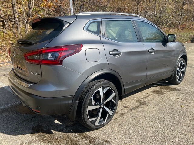 2022 Nissan Rogue Sport SL