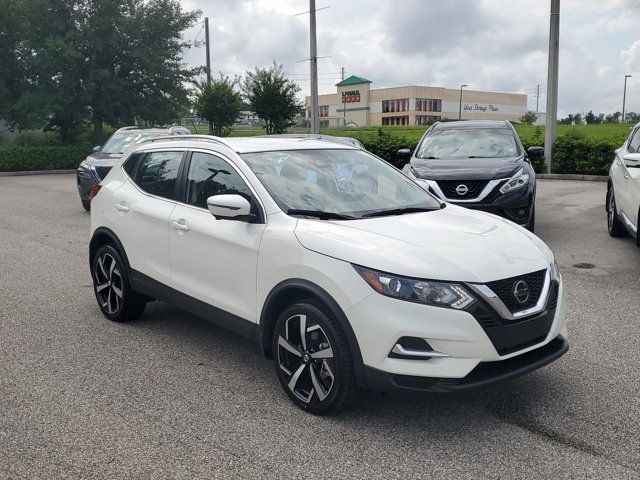 2022 Nissan Rogue Sport SL