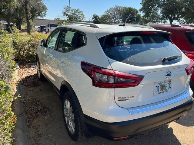 2022 Nissan Rogue Sport SV