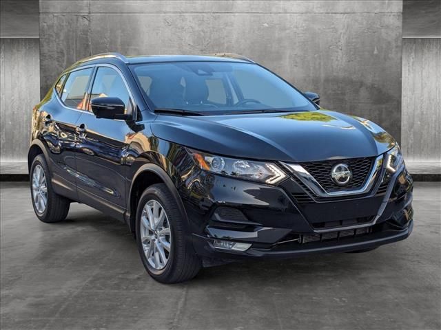 2022 Nissan Rogue Sport SV