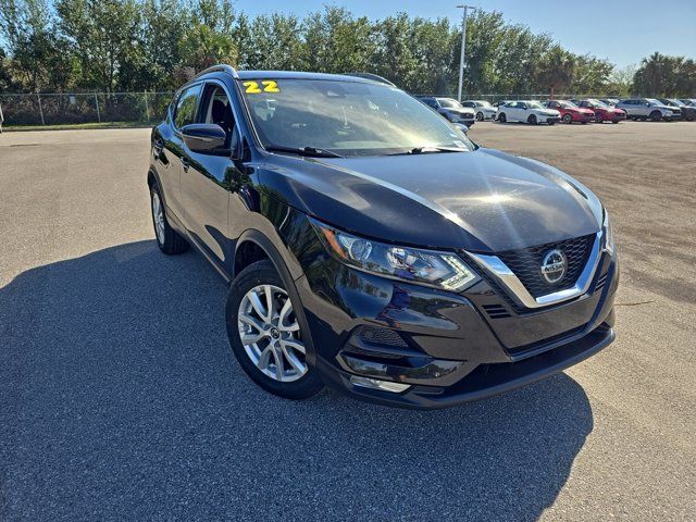 2022 Nissan Rogue Sport SV