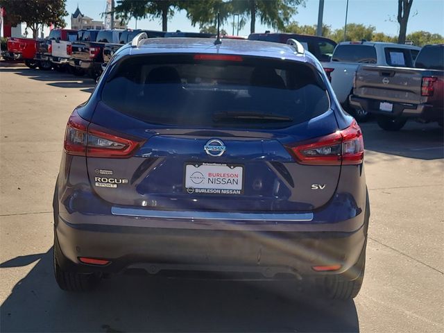 2022 Nissan Rogue Sport SV