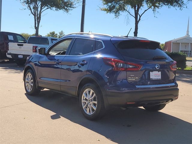 2022 Nissan Rogue Sport SV