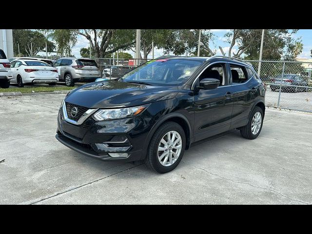 2022 Nissan Rogue Sport SV