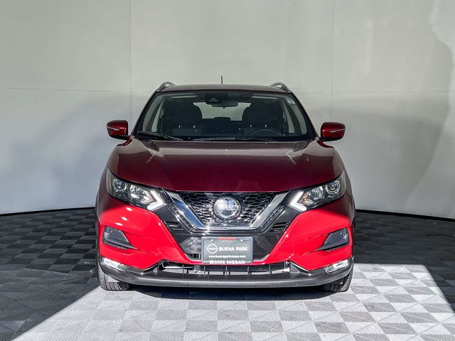 2022 Nissan Rogue Sport SV