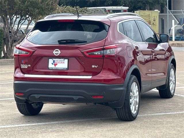 2022 Nissan Rogue Sport SV