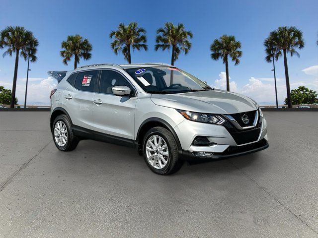 2022 Nissan Rogue Sport SV