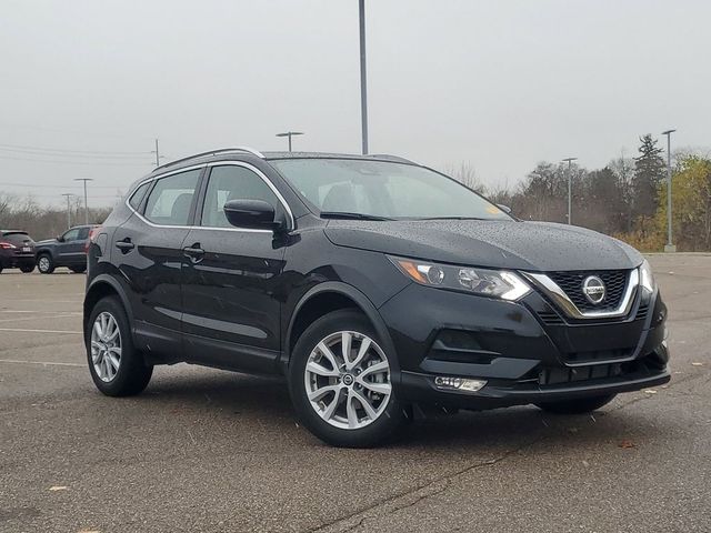 2022 Nissan Rogue Sport SV