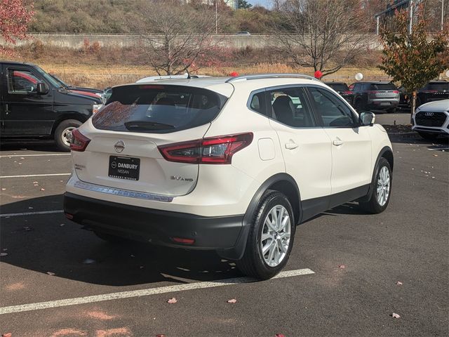 2022 Nissan Rogue Sport SV