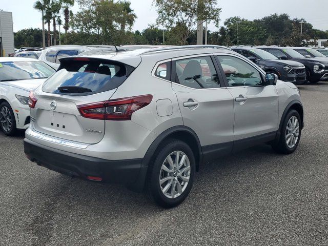 2022 Nissan Rogue Sport SV