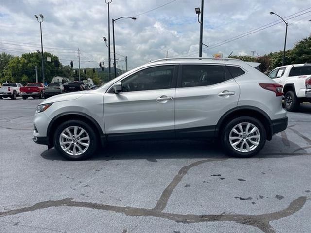 2022 Nissan Rogue Sport SV