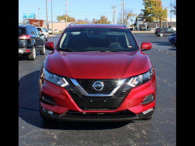 2022 Nissan Rogue Sport SV