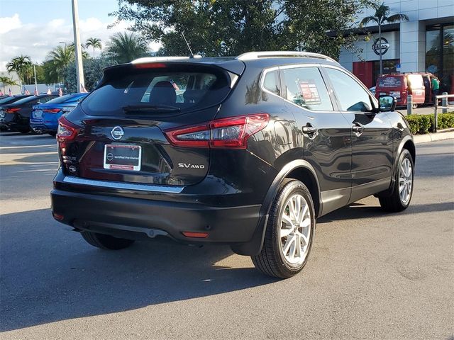 2022 Nissan Rogue Sport SV