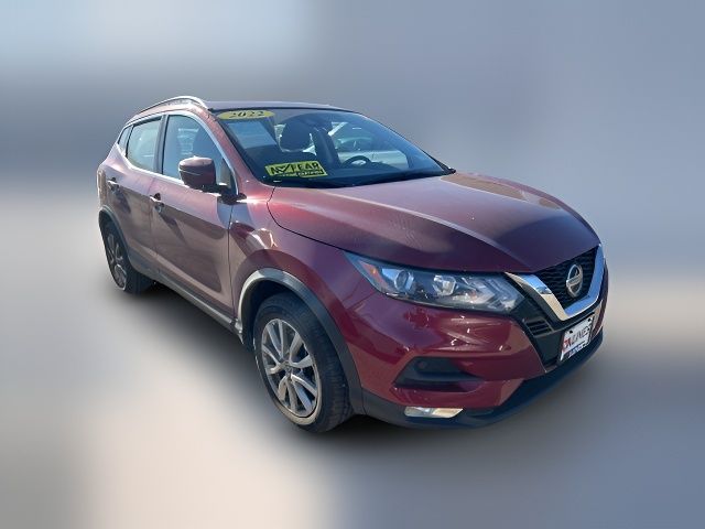 2022 Nissan Rogue Sport SV