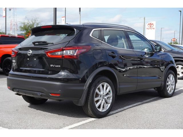 2022 Nissan Rogue Sport SV