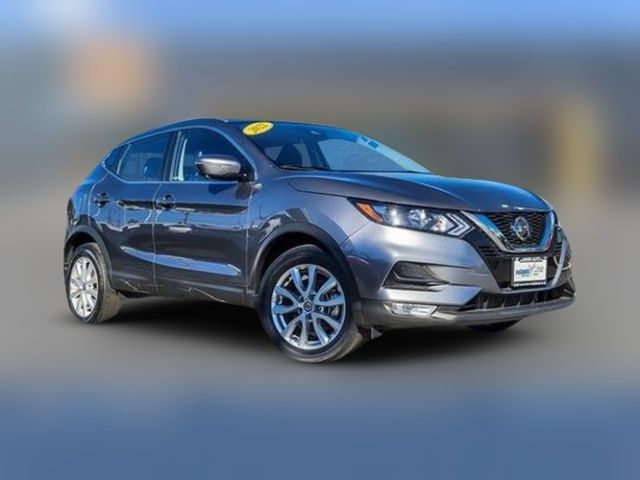 2022 Nissan Rogue Sport SV