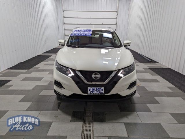 2022 Nissan Rogue Sport SV