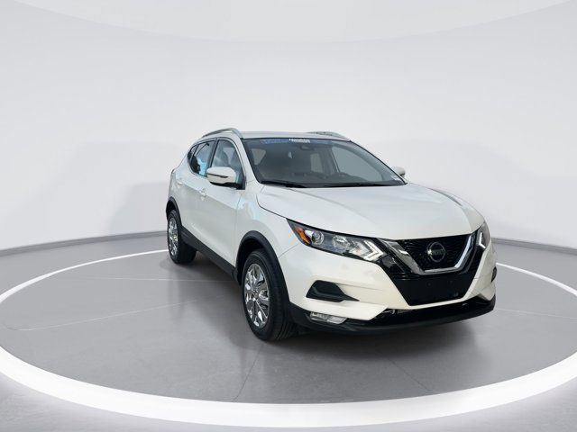 2022 Nissan Rogue Sport SV