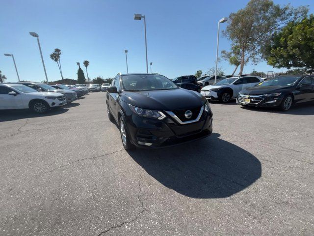 2022 Nissan Rogue Sport SV