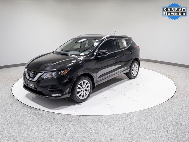 2022 Nissan Rogue Sport SV