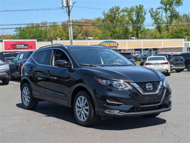 2022 Nissan Rogue Sport SV