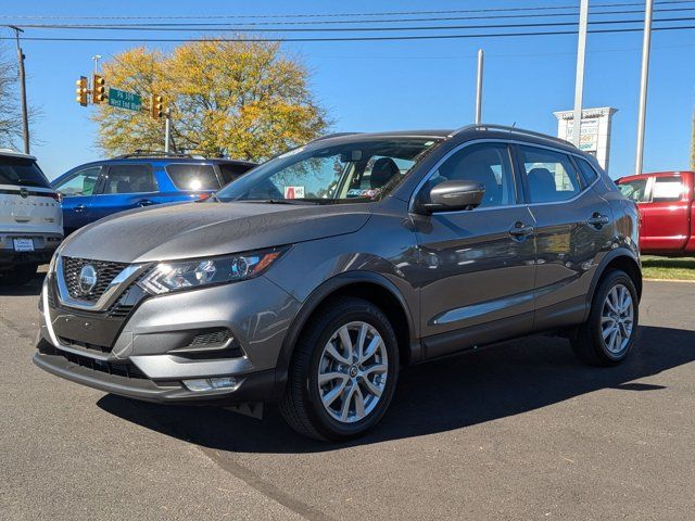 2022 Nissan Rogue Sport SV