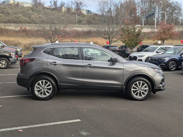 2022 Nissan Rogue Sport SV