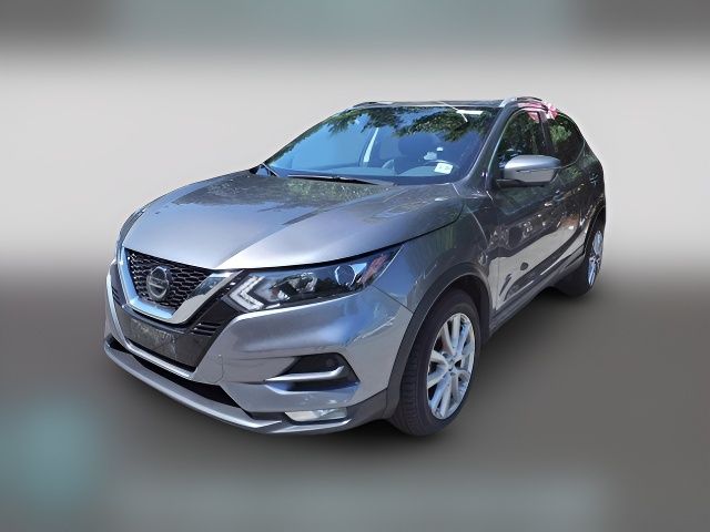 2022 Nissan Rogue Sport SV