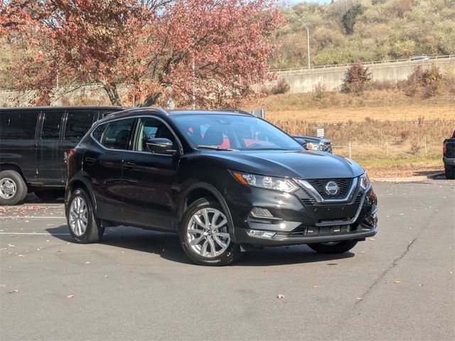 2022 Nissan Rogue Sport SV