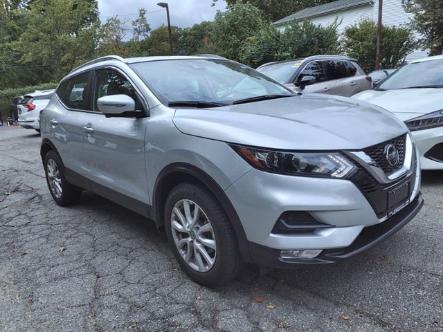 2022 Nissan Rogue Sport SV