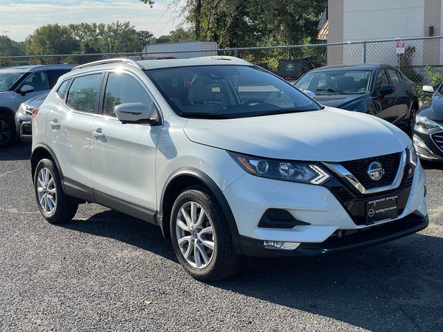 2022 Nissan Rogue Sport SV