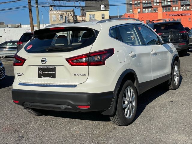 2022 Nissan Rogue Sport SV