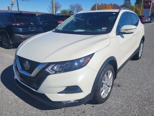 2022 Nissan Rogue Sport SV