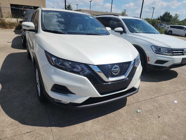 2022 Nissan Rogue Sport SV