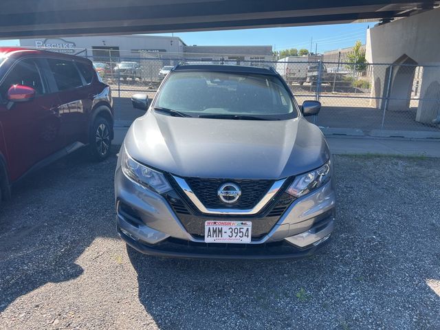 2022 Nissan Rogue Sport SV