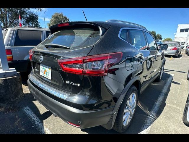 2022 Nissan Rogue Sport SV