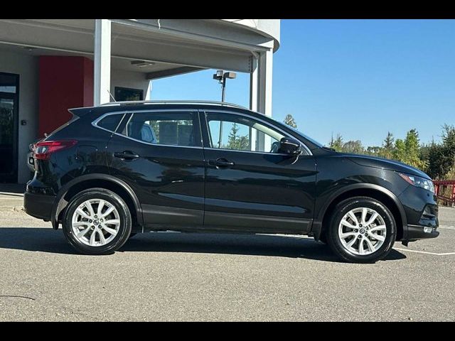 2022 Nissan Rogue Sport SV