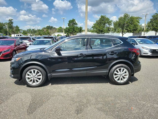 2022 Nissan Rogue Sport SV