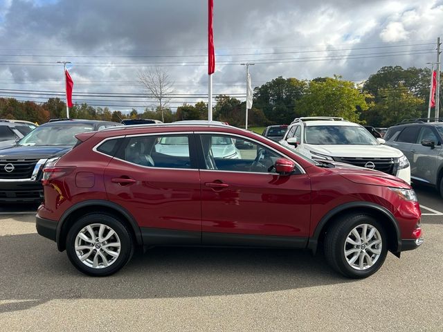 2022 Nissan Rogue Sport SV