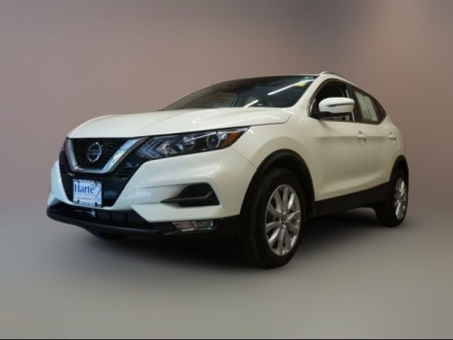 2022 Nissan Rogue Sport SV