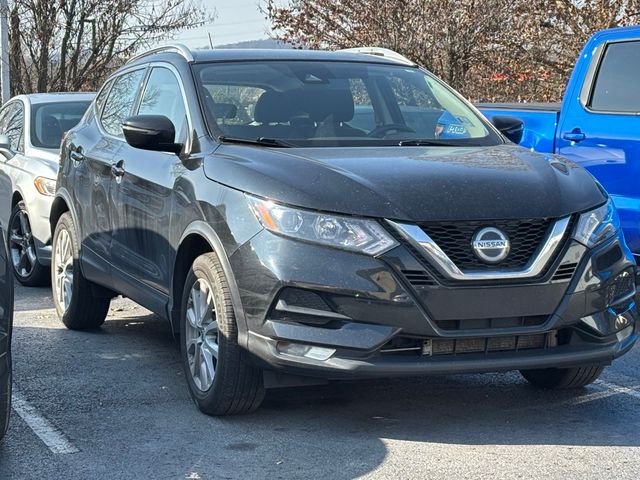 2022 Nissan Rogue Sport SV