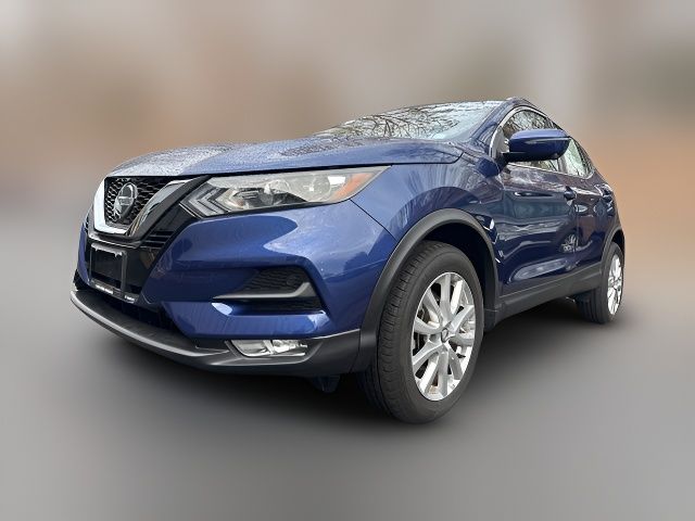 2022 Nissan Rogue Sport SV